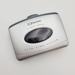 Vtg Emerson Personal Portable Cassette Player Model EW71